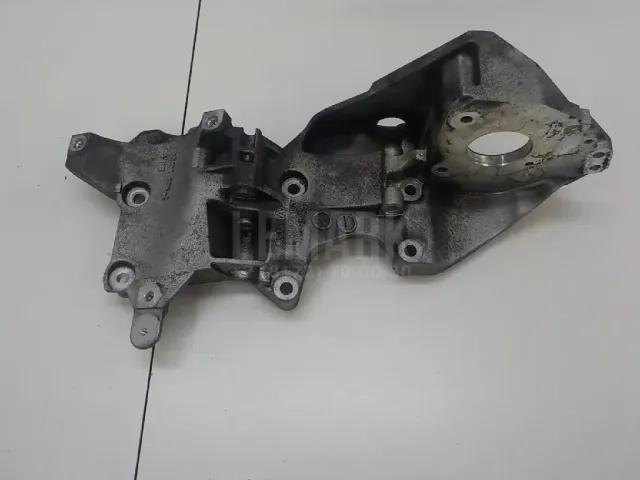 Кронштейн генератора для  Audi A4 [B5] 1994-2001