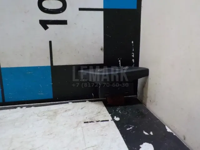 Кнопка центрального замка