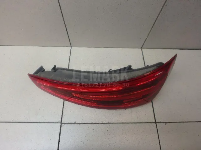 Фонарь задний правый