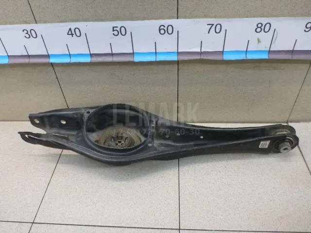 Рычаг задний поперечный