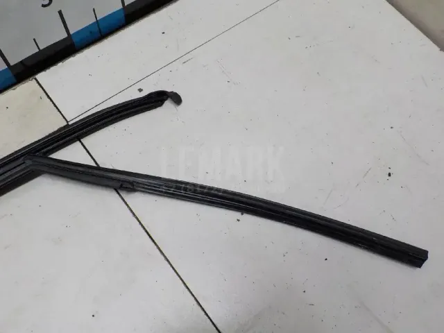 Уплотнитель стекла двери для  Exeed TXL (M32T) 2019