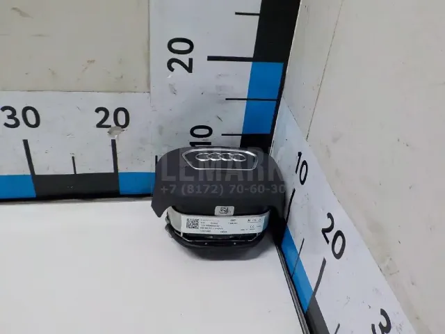 Подушка безопасности в рулевое колесо