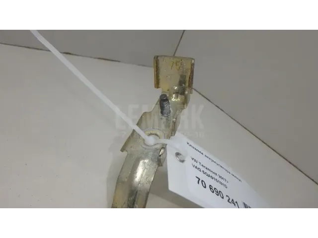 Клемма аккумулятора минус