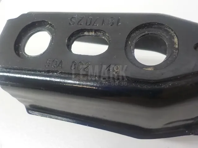 Кронштейн (сопут. товар) для  CASE SV300 2012