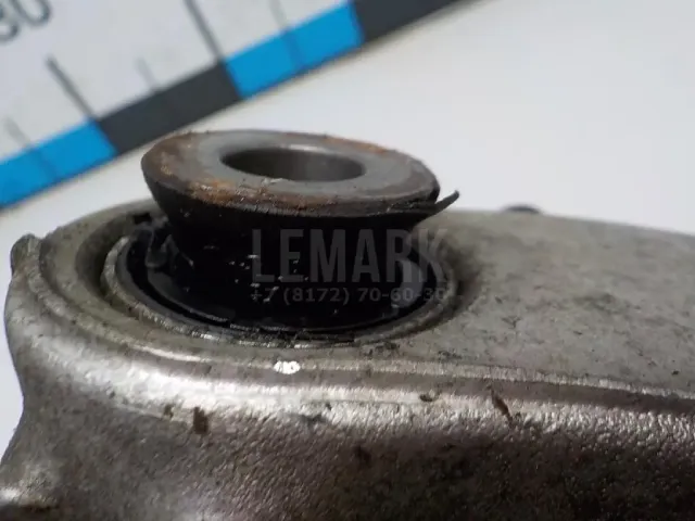 Кулак поворотный задний левый для  Audi A4 [B8] 2007-2015