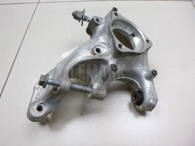 Кулак поворотный задний левый для  Ford Cougar 1998-2001