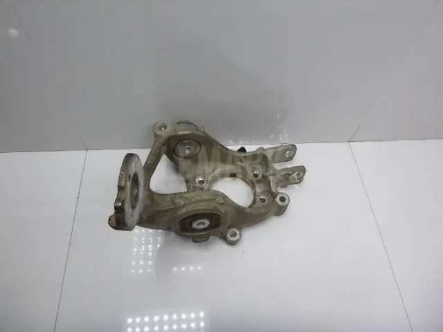 Кулак поворотный задний левый для  Cadillac