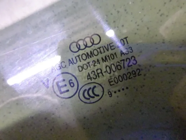 Стекло двери задней правой для  Audi TT(8N) 1998-2006