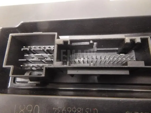 Блок комфорта для  Audi 80/90 [B3] 1986-1991