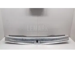 Обшивка багажника