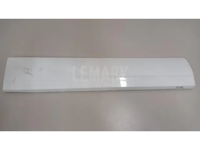 Накладка двери задней левой