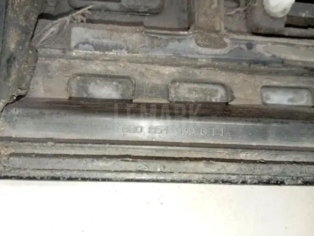 Молдинг переднего левого крыла для  Audi A6 [C5] 1997-2004