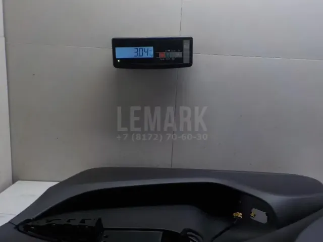Обшивка двери передней правой для  Acura MDX 2007-2013