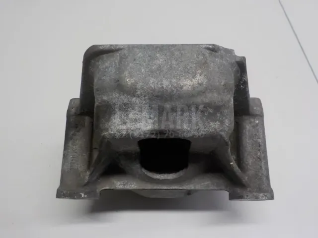 Опора двигателя для  Audi A4 [B6] 2000-2004