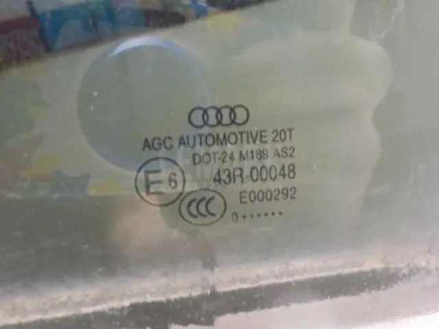Стекло двери задней правой для  Audi 100/200 [44] 1983-1991