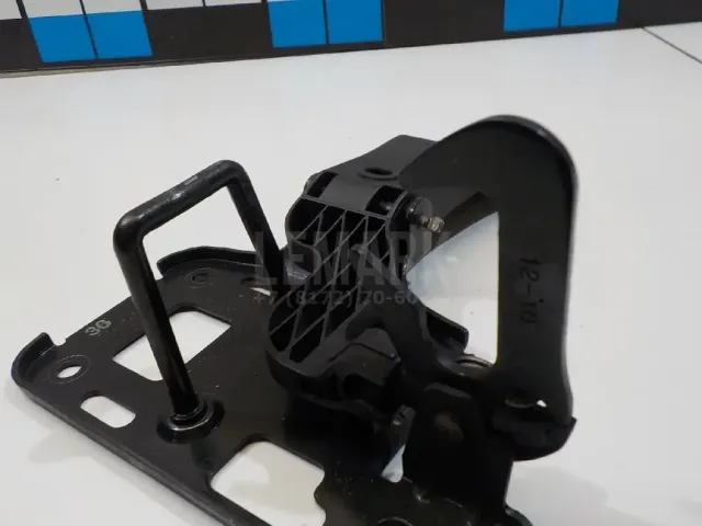 Крючок капота для  Chevrolet Nexia 2020