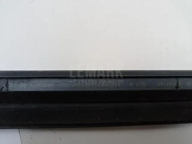 Накладка стекла переднего левого для  BMW 4-serie G22/G23 2020