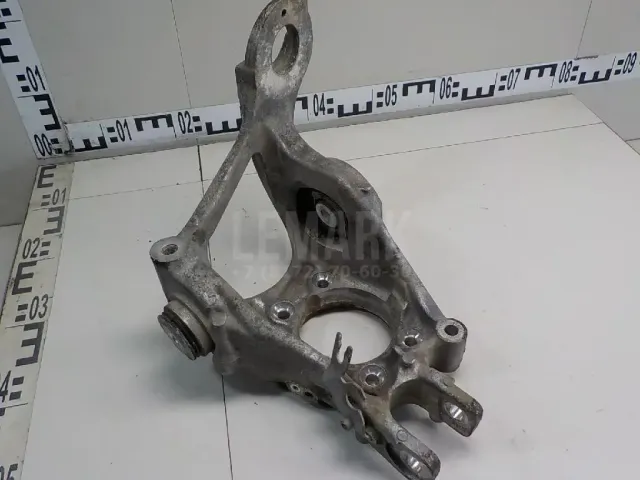 Кулак поворотный задний правый для  BMW X1 F48 2014-2022