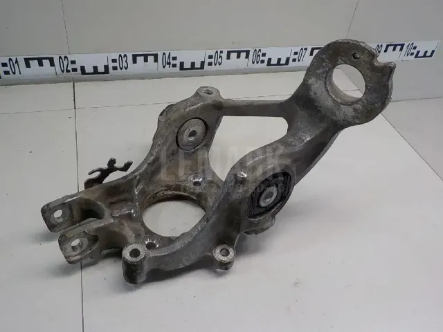 Кулак поворотный задний правый для  BMW X1 F48 2014-2022