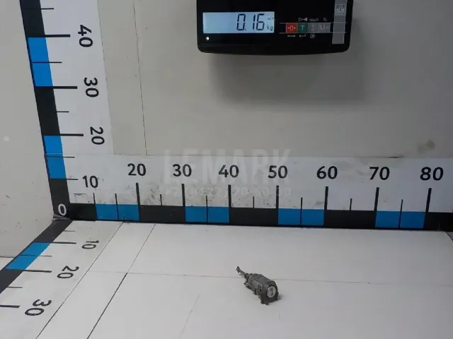 Вставка замка двери