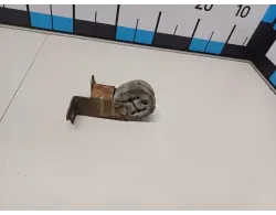 Кронштейн глушителя