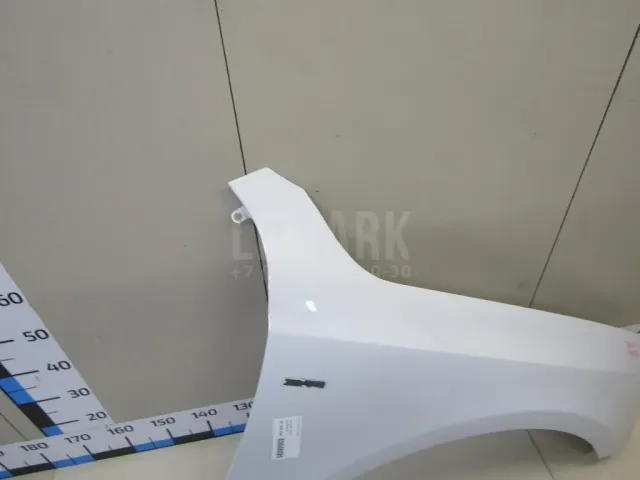 Крыло переднее правое для  Ford Fiesta 2008-2019