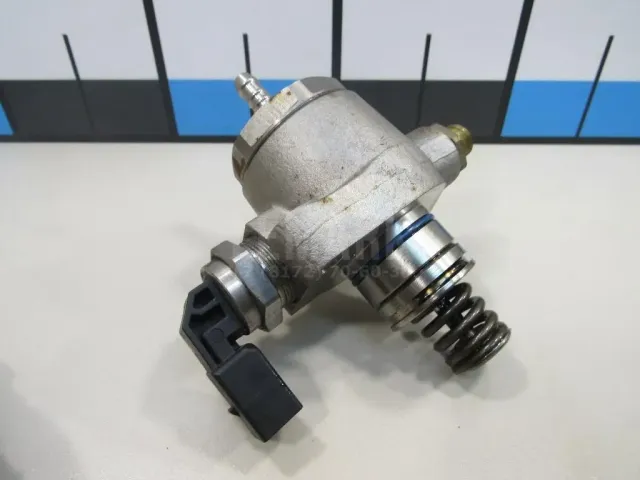 Насос (ТНВД) бензиновый для  Audi Allroad quattro 2000-2005