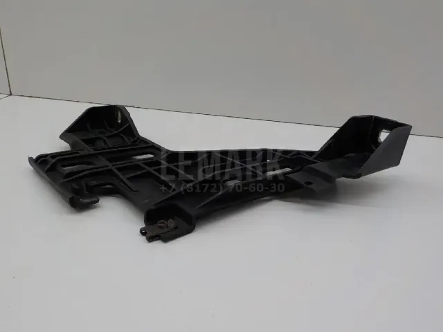 Кронштейн фар правый для  BMW 3-serie F30/F31/F80 2011-2020