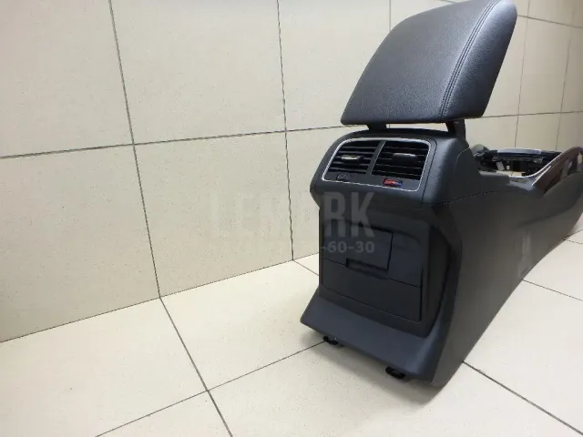 Подлокотник для  Audi Allroad quattro 2000-2005