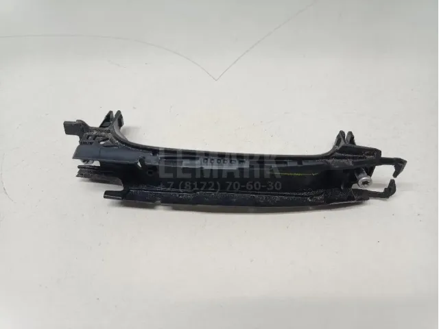 Ручка двери наружная правая для  Ford Escape EUR 2007-2009