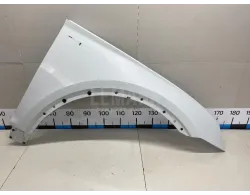 Крыло переднее правое