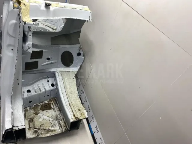 Лонжерон передний левый для  Audi A8 [4D] 1994-1998