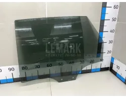 Стекло двери задней левой