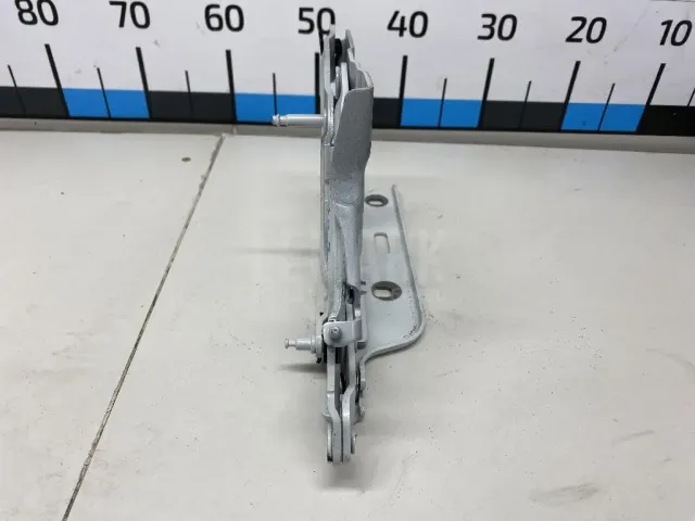 Петля капота правая для  Ford Kuga 2008-2012