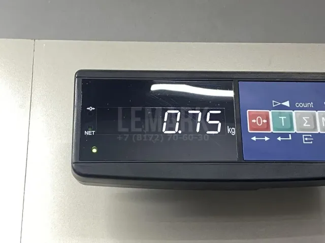 Накладка переднего крыла левого