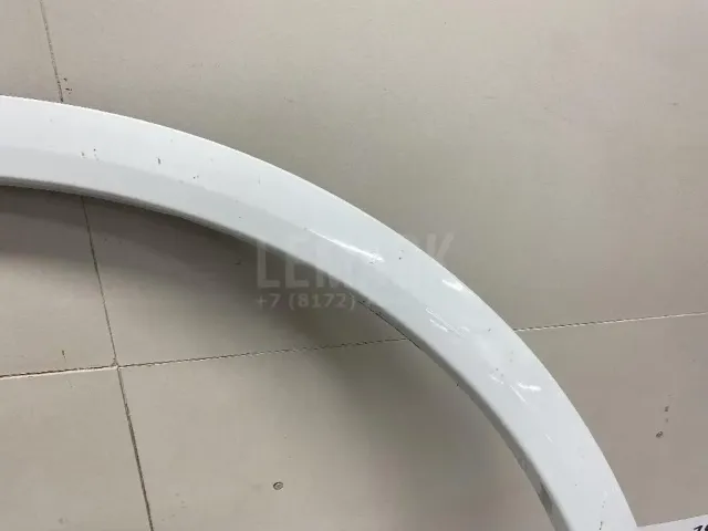 Накладка переднего крыла левого
