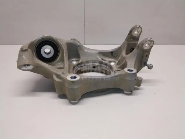 Кулак поворотный задний левый для  Audi A3 (8L1) 1996-2003