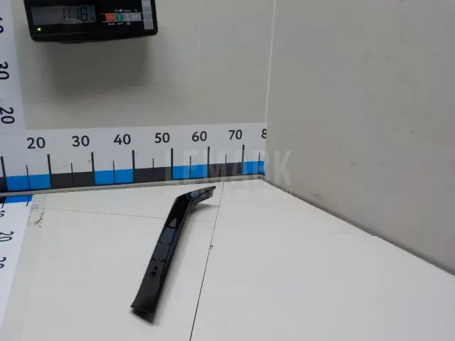 Накладка двери багажника
