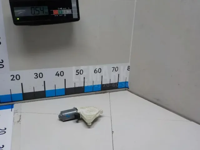 Моторчик стеклоподъемника