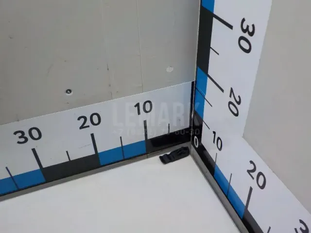 Крепеж