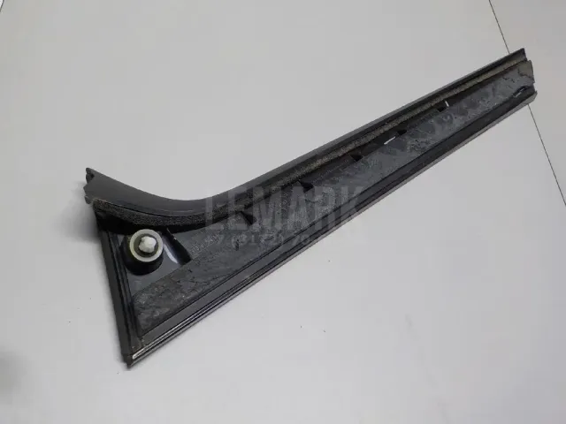 Накладка двери багажника для  Chevrolet Silverado 1998-2007