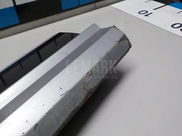 Накладка двери передней левой для  BMW X4 F26 2014-2018