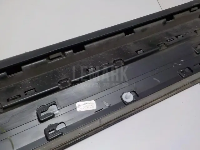 Накладка двери передней левой для  BMW X4 F26 2014-2018