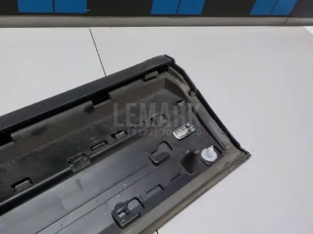 Накладка двери передней левой для  BMW X4 F26 2014-2018