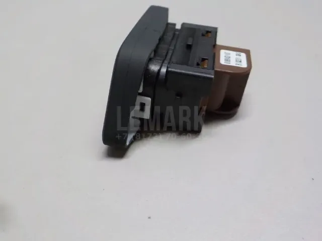 Кнопка центрального замка для  Audi 100/200 [43] 0-1983