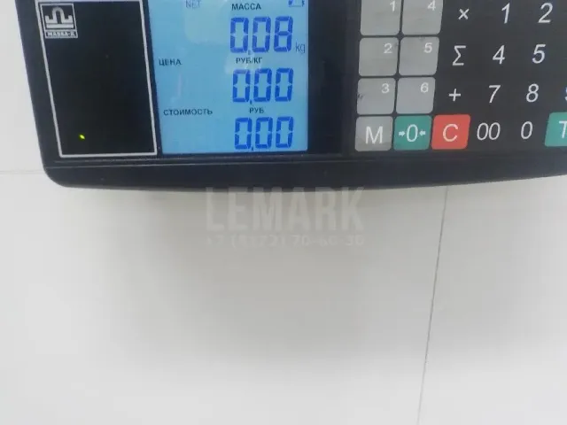 Накладка двери передней левой