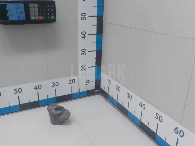 Опора заднего амортизатора