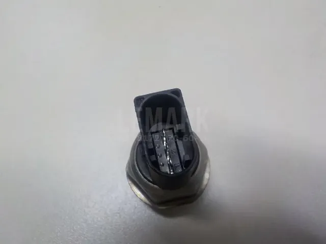 Датчик давления топлива