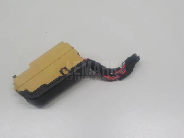 Блок предохранителей для  Ford Kuga 2008-2012