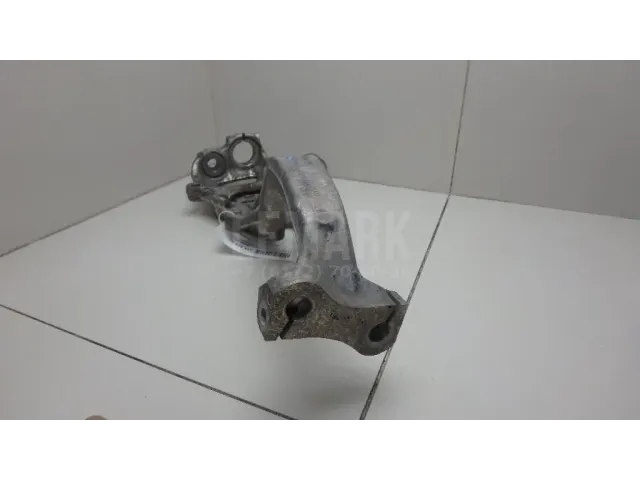 Кулак поворотный передний правый для  Audi Allroad quattro 2000-2005